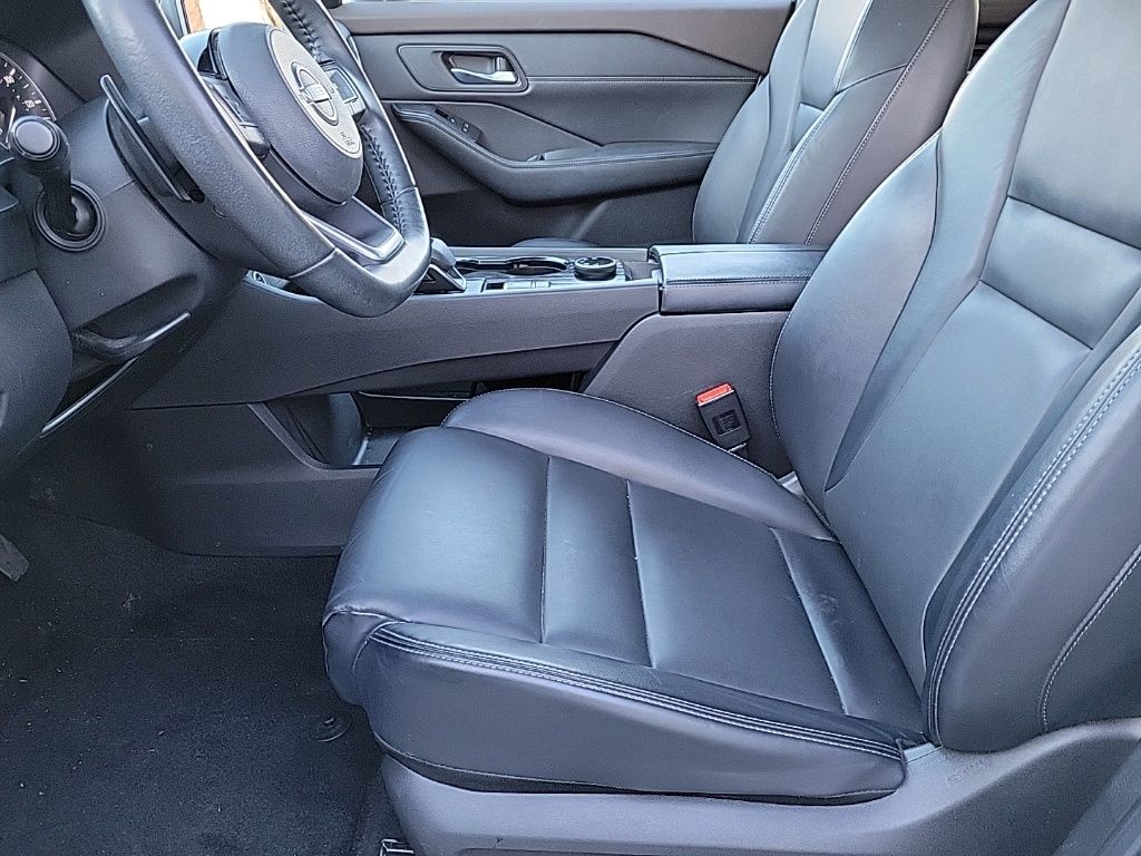 Thumbnail: 2023 Nissan Rogue - 12