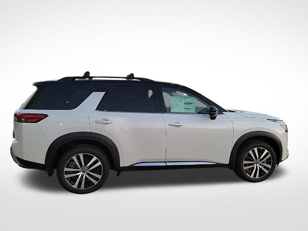 Thumbnail: 2025 Nissan Pathfinder - 6