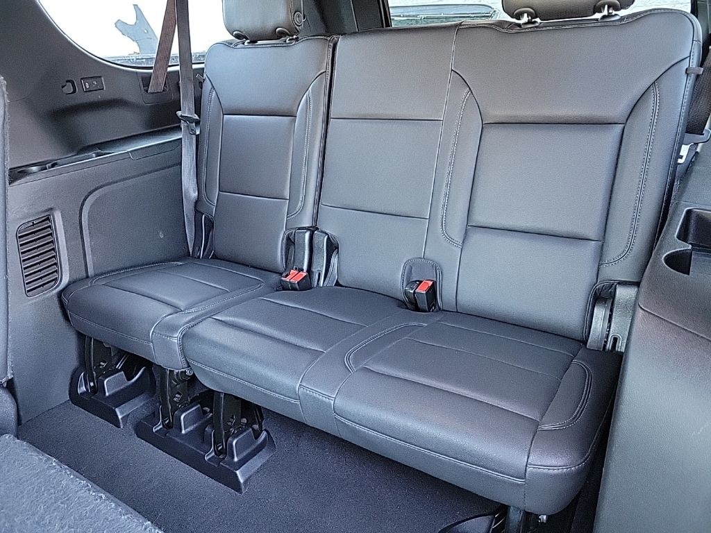 Thumbnail: 2022 Chevrolet Suburban - 20