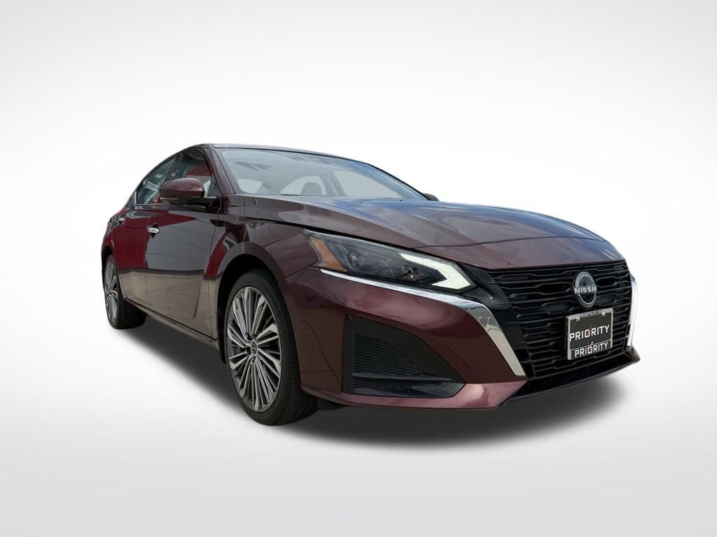 Thumbnail: 2024 Nissan Altima - 8