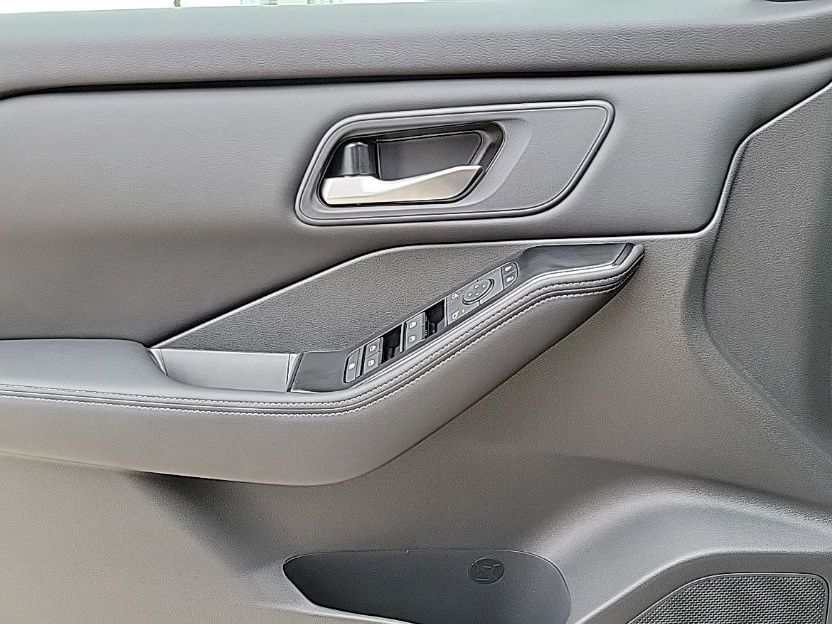 Thumbnail: 2026 Nissan Rogue - 28