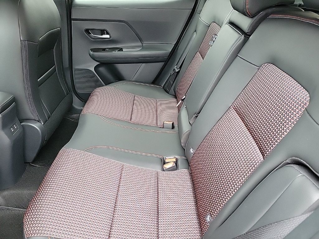 Thumbnail: 2026 Nissan Kicks - 13