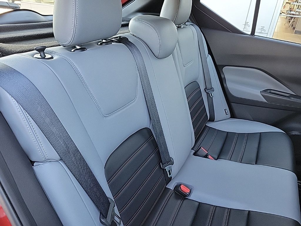 Thumbnail: 2022 Nissan Kicks - 16