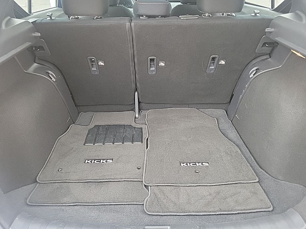 Thumbnail: 2024 Nissan Kicks - 25