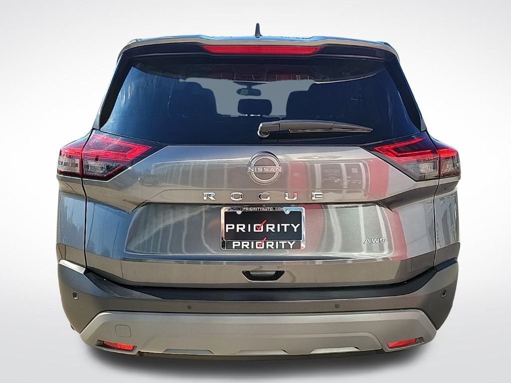 Thumbnail: 2023 Nissan Rogue - 4