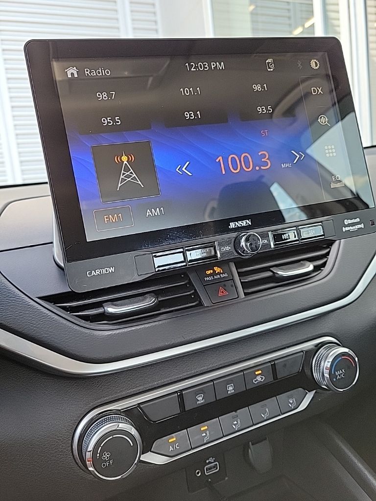 Thumbnail: 2022 Nissan Altima - 22