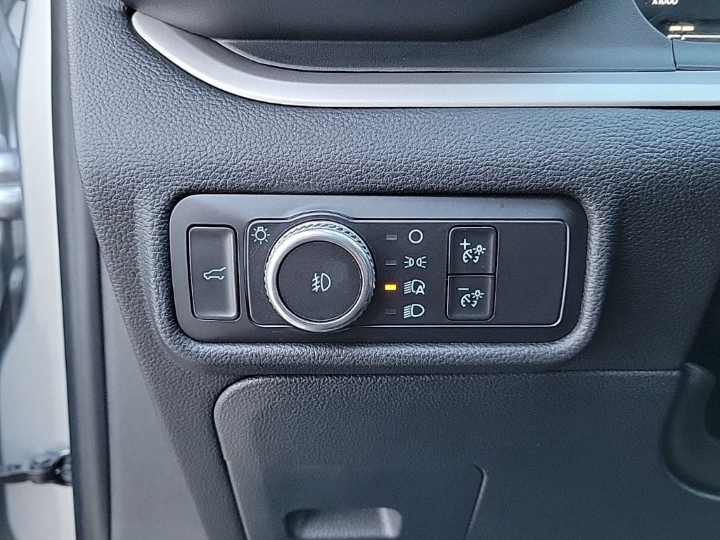 Thumbnail: 2021 Ford Explorer - 34