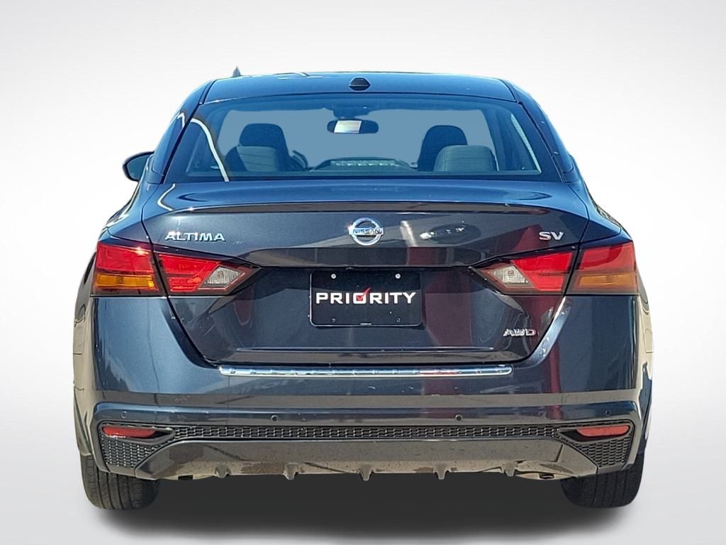 Thumbnail: 2022 Nissan Altima - 4