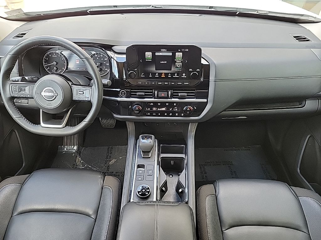 Thumbnail: 2023 Nissan Pathfinder - 24