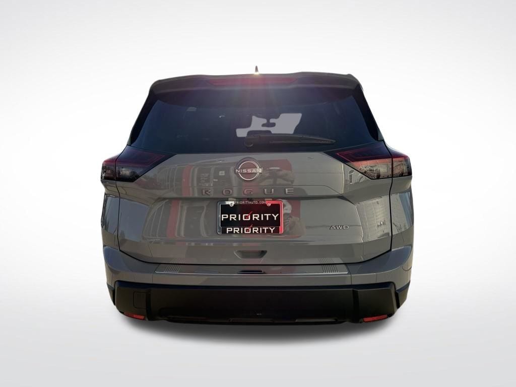Thumbnail: 2026 Nissan Rogue - 4