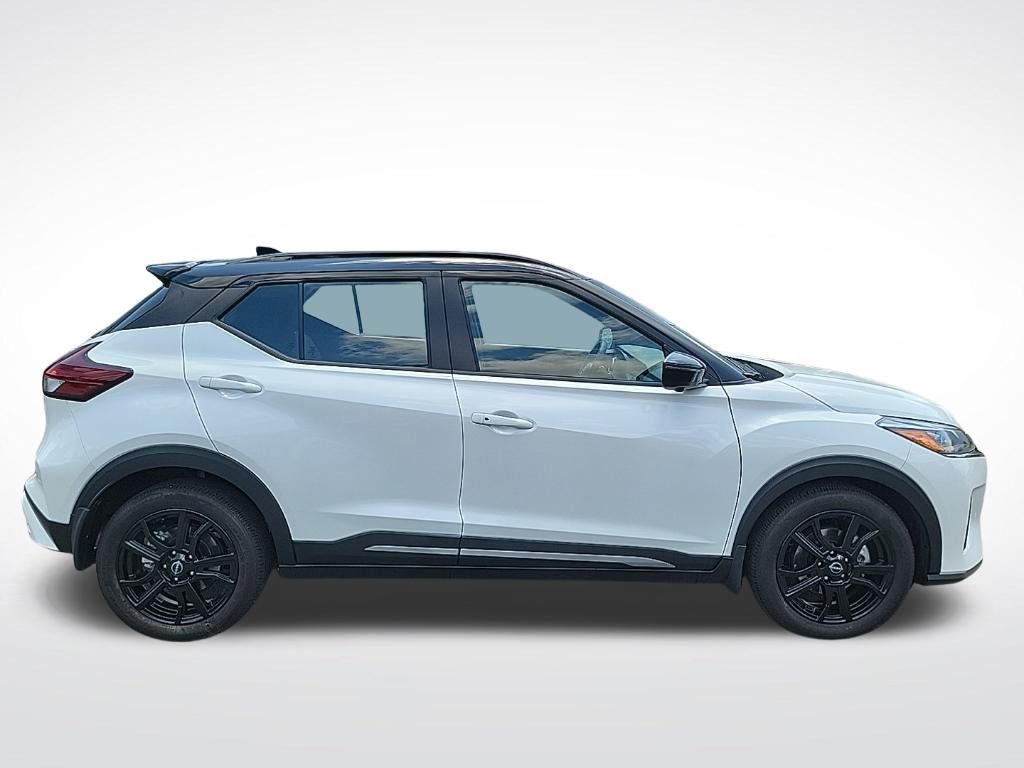 Thumbnail: 2024 Nissan Kicks - 6