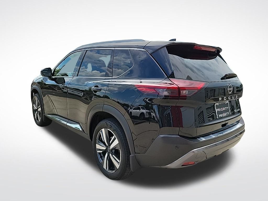 Thumbnail: 2023 Nissan Rogue - 3