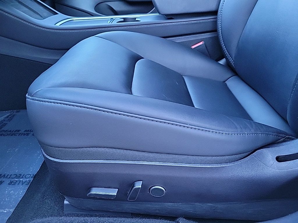 Thumbnail: 2021 Tesla Model 3 - 11