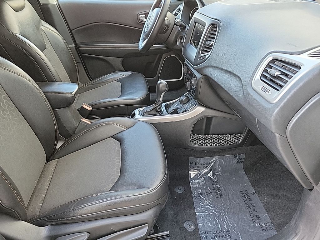 Thumbnail: 2018 Jeep Compass - 19