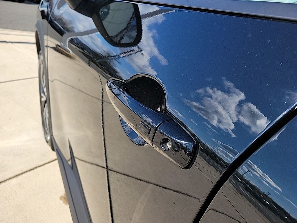 Thumbnail: 2023 Nissan Rogue - 9