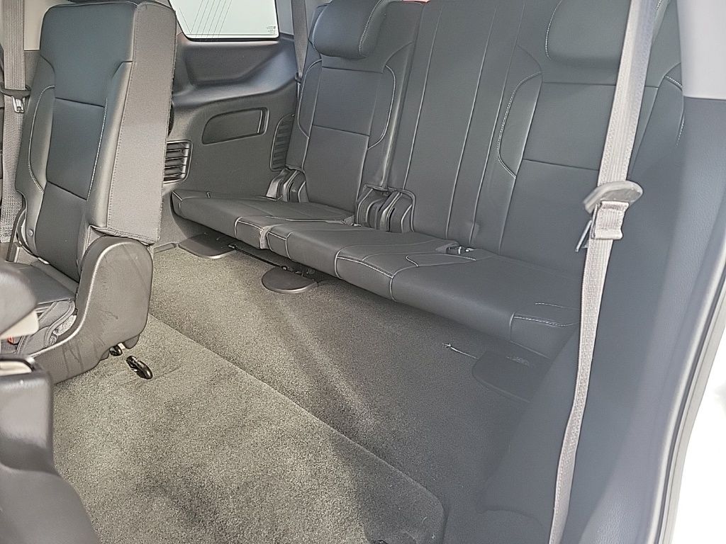 Thumbnail: 2018 Chevrolet Tahoe - 15