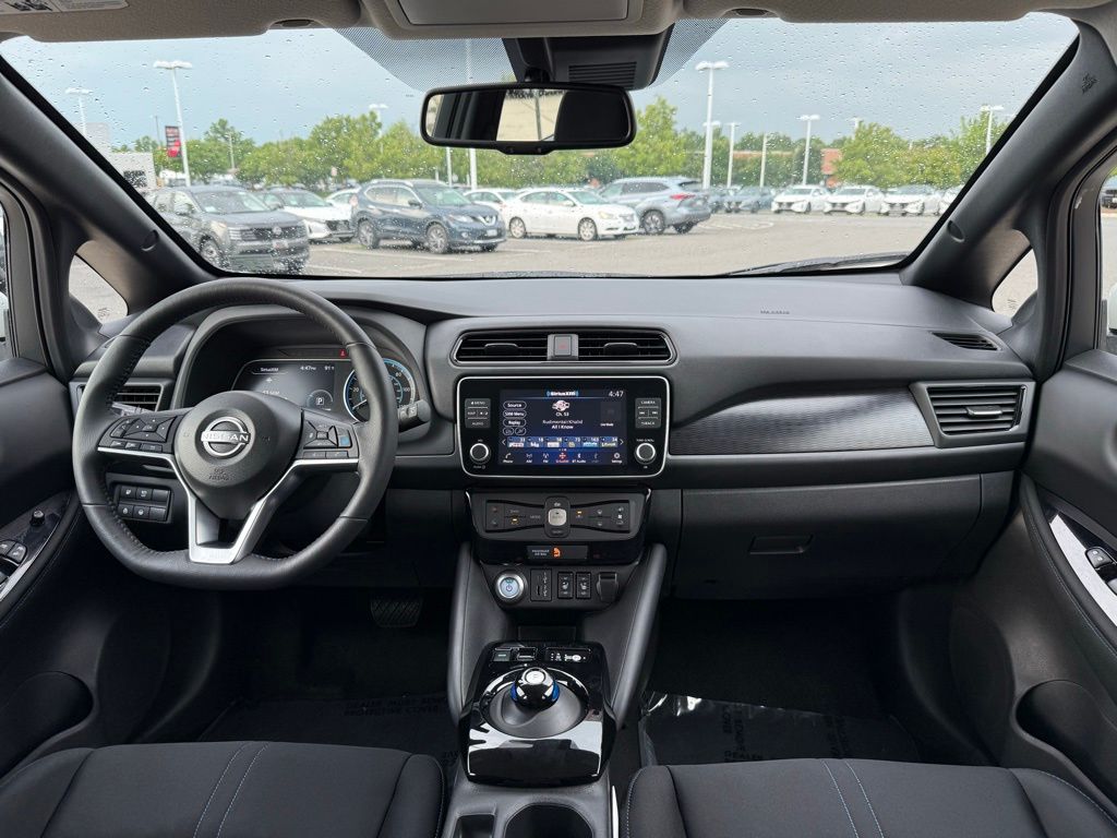 Thumbnail: 2023 Nissan Leaf - 14