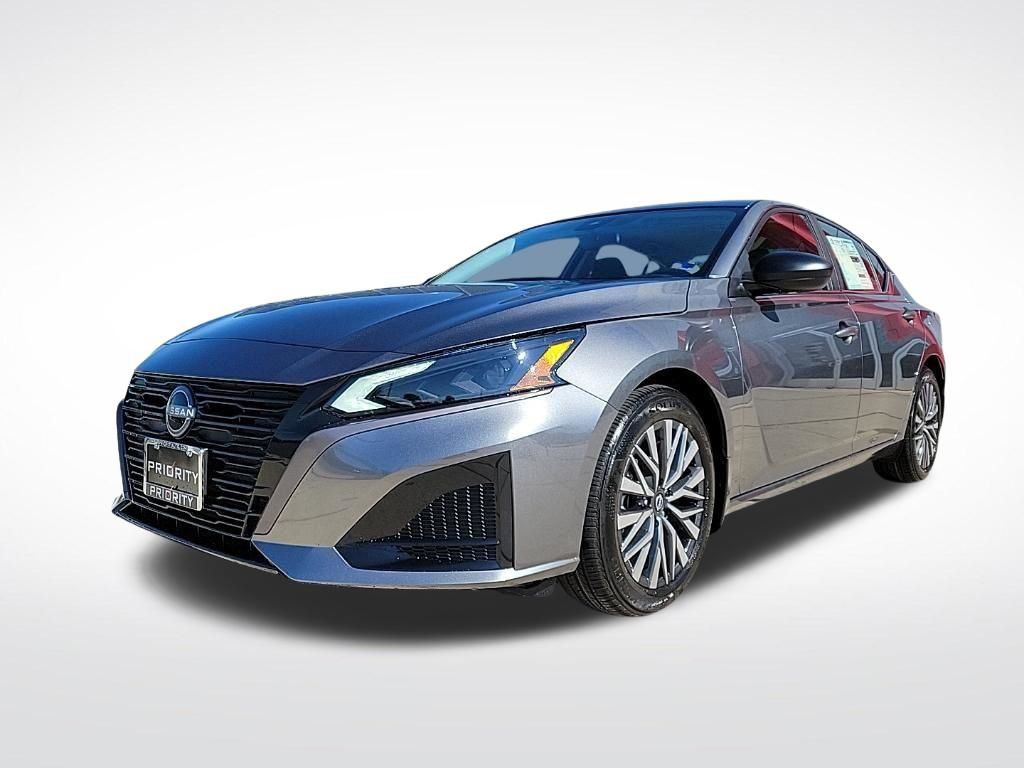 Thumbnail: 2026 Nissan Altima - 1
