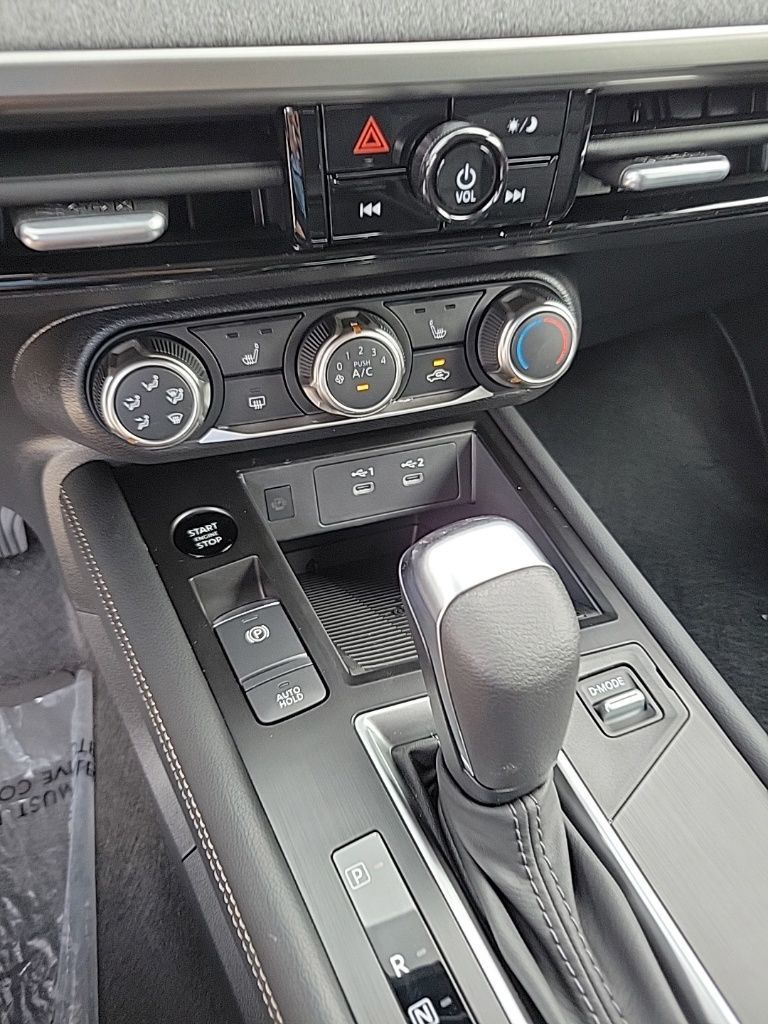 Thumbnail: 2025 Nissan Kicks - 22