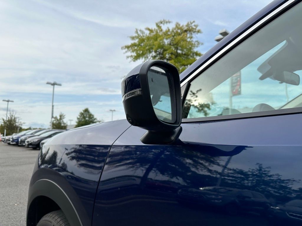 Thumbnail: 2025 Nissan Kicks - 12