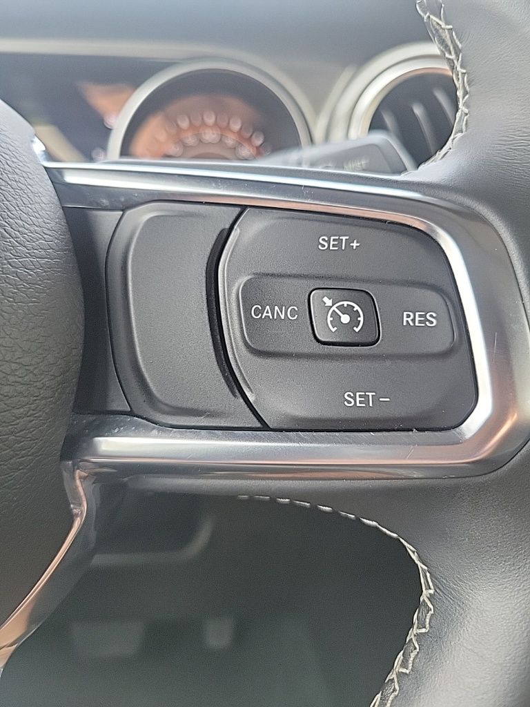 2018 Jeep Wrangler Unlimited Sahara 31