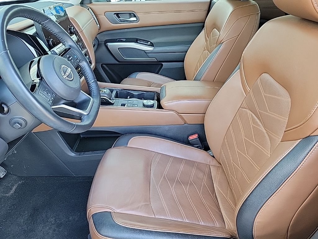 Thumbnail: 2023 Nissan Pathfinder - 14