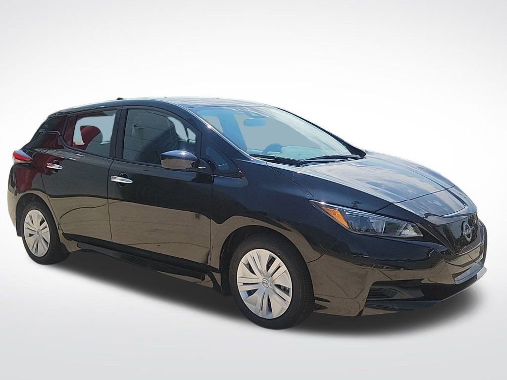 Thumbnail: 2023 Nissan Leaf - 7