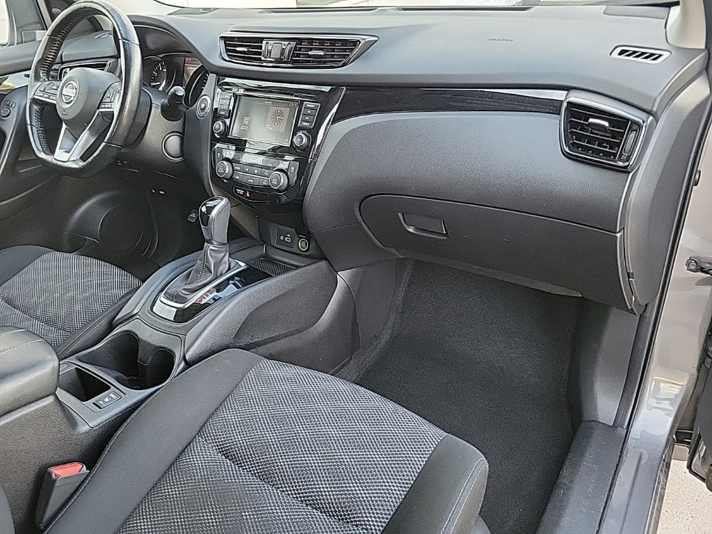 Thumbnail: 2022 Nissan Rogue Sport - 11