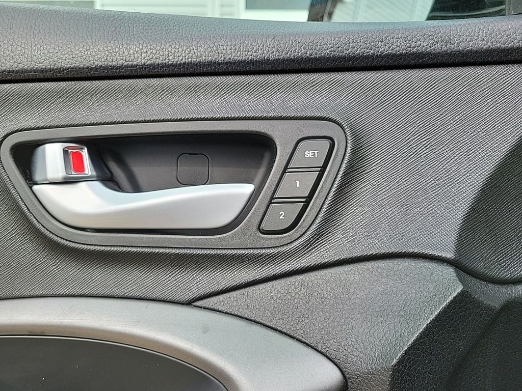 Thumbnail: 2018 Hyundai Santa Fe - 28