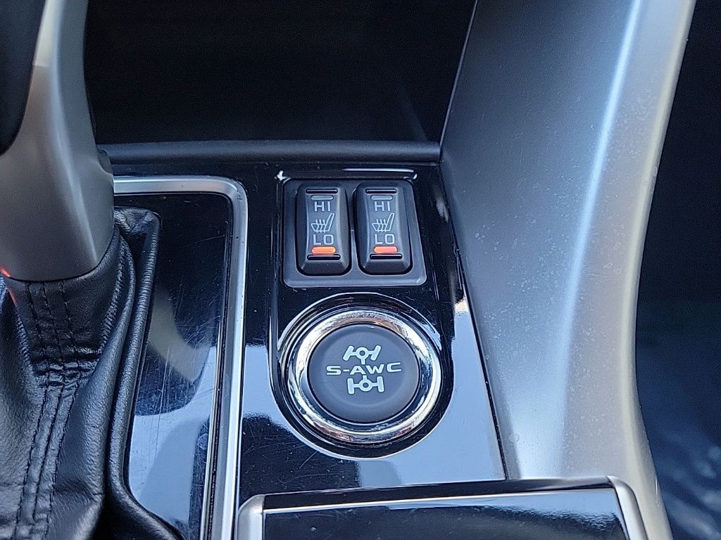 Thumbnail: 2020 Mitsubishi Eclipse Cross - 29