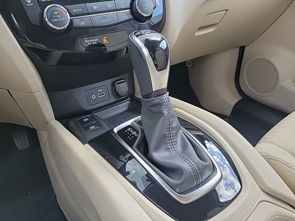 Thumbnail: 2020 Nissan Rogue - 28