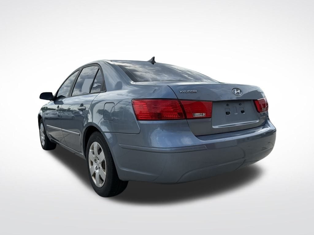 2010 Hyundai Sonata GLS 3