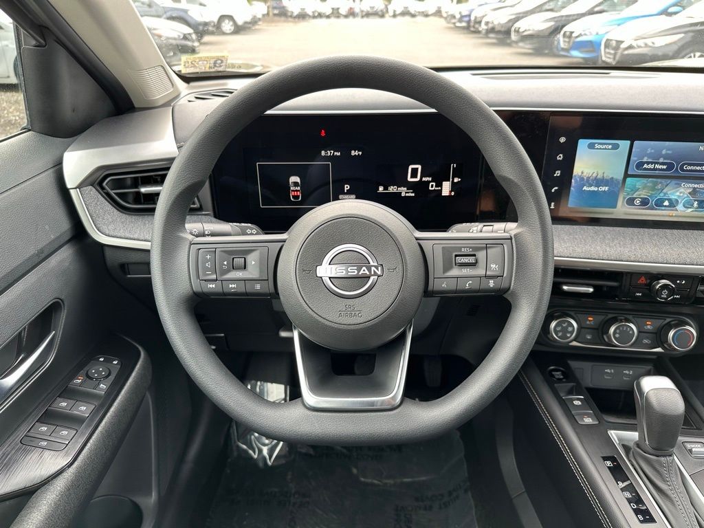 Thumbnail: 2025 Nissan Kicks - 12