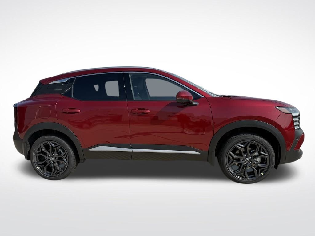 Thumbnail: 2025 Nissan Kicks - 4