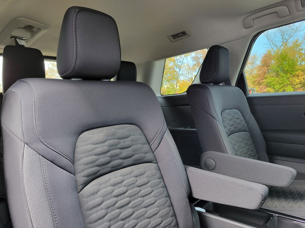 Thumbnail: 2025 Nissan Pathfinder - 17