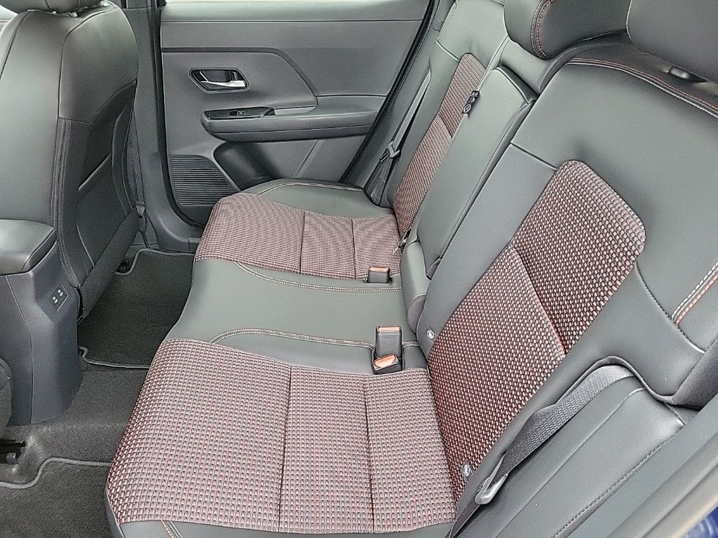 Thumbnail: 2026 Nissan Kicks - 14