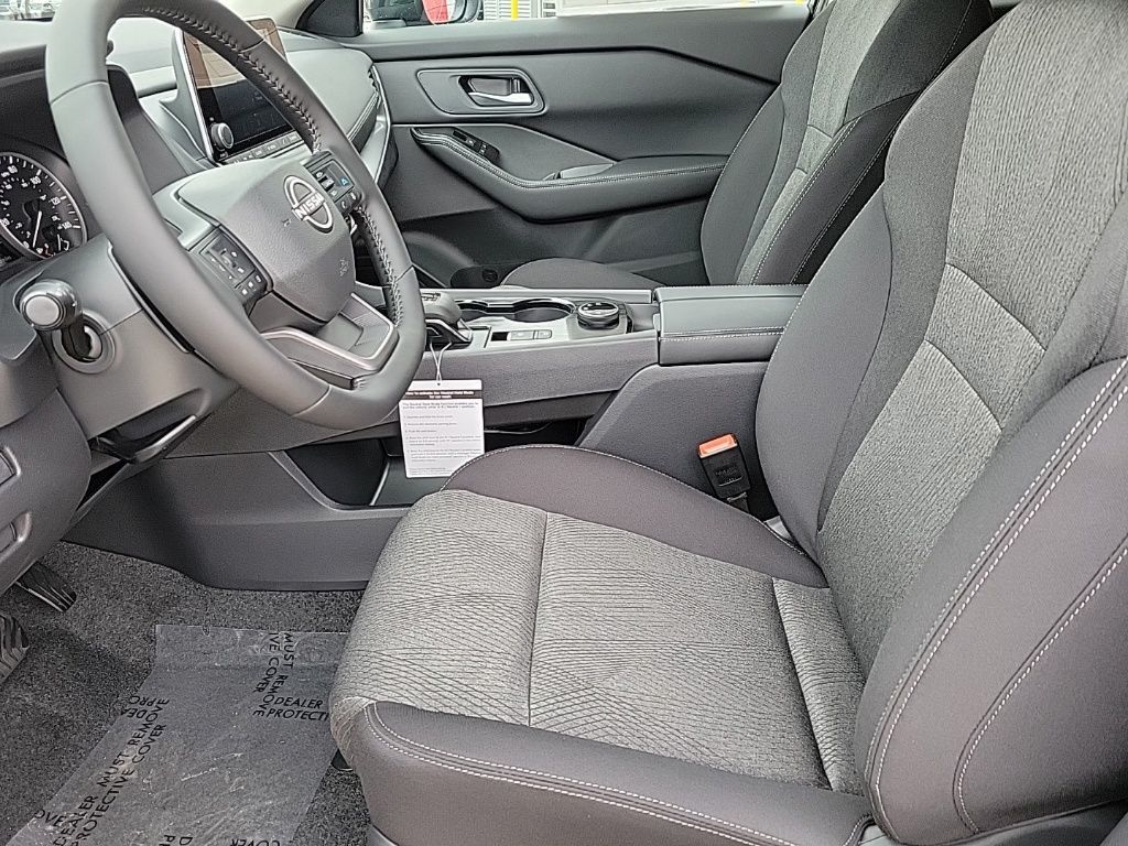 Thumbnail: 2026 Nissan Rogue - 12