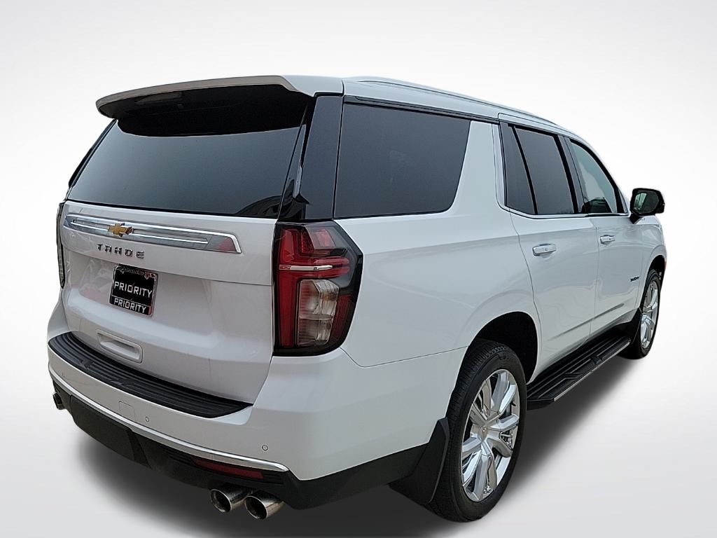 Thumbnail: 2023 Chevrolet Tahoe - 5