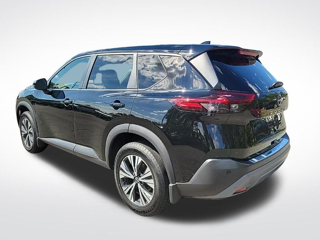 Thumbnail: 2022 Nissan Rogue - 3