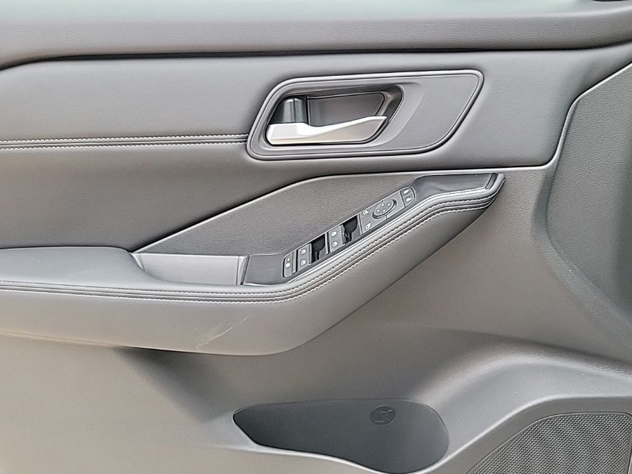 Thumbnail: 2026 Nissan Rogue - 30