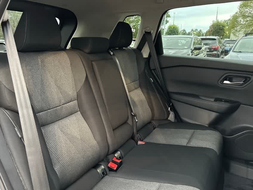2025 Nissan Rogue SV 24