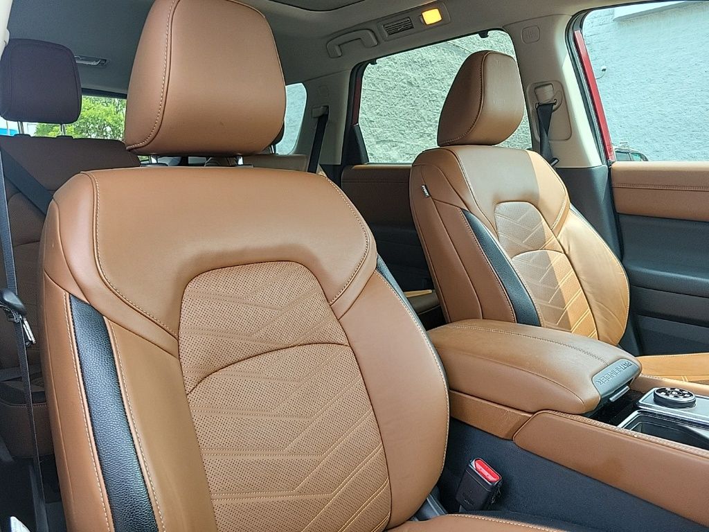 2022 Nissan Pathfinder Platinum 14