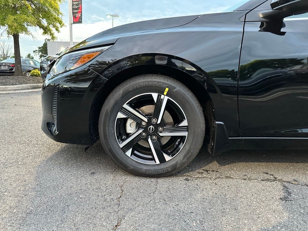 Thumbnail: 2025 Nissan Sentra - 9