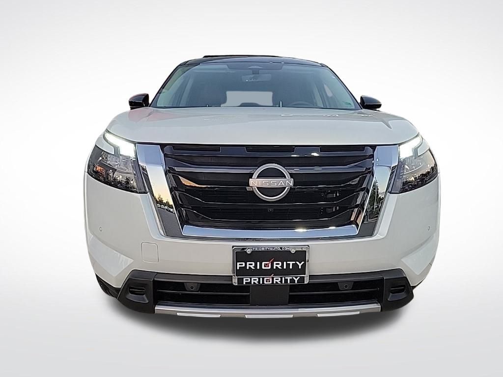 Thumbnail: 2025 Nissan Pathfinder - 8