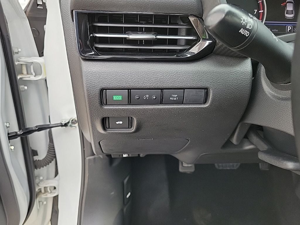 Thumbnail: 2025 Nissan Sentra - 28