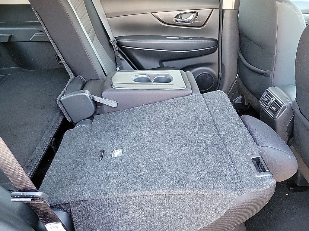 Thumbnail: 2020 Nissan Rogue - 14