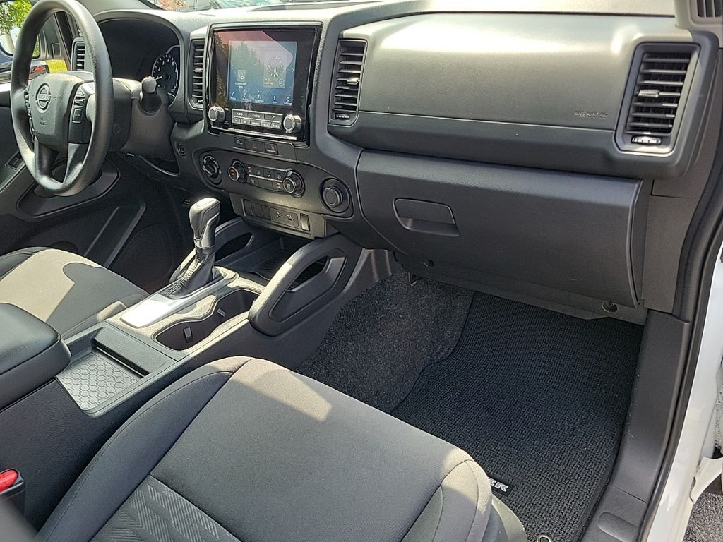 Thumbnail: 2023 Nissan Frontier - 11