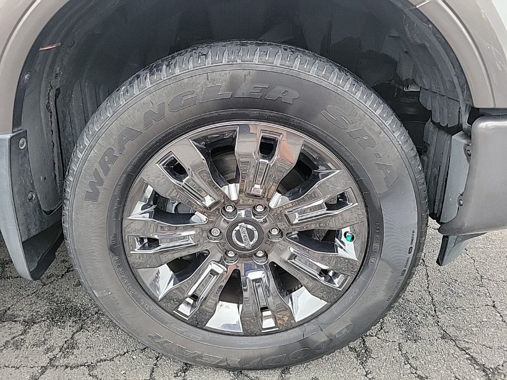 2018 Nissan Titan Platinum Reserve 10