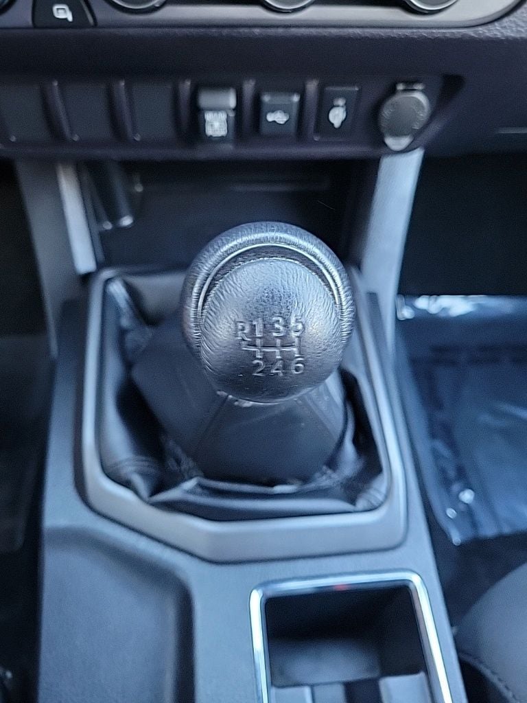 Thumbnail: 2021 Toyota Tacoma - 24