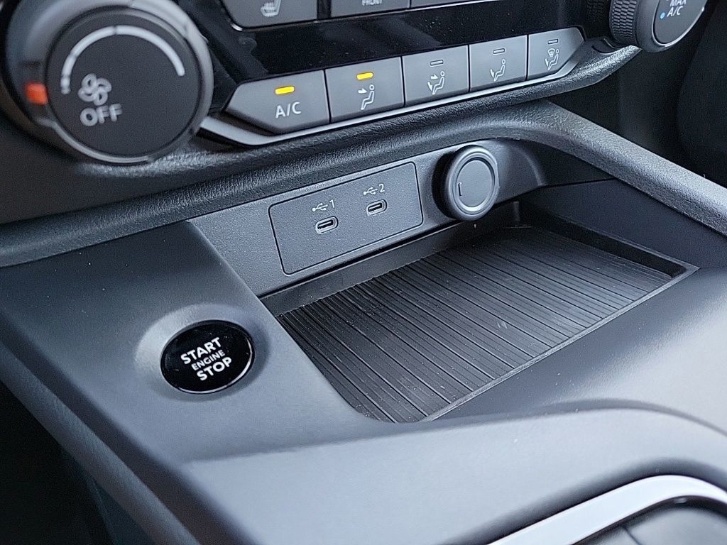 Thumbnail: 2026 Nissan Sentra - 25